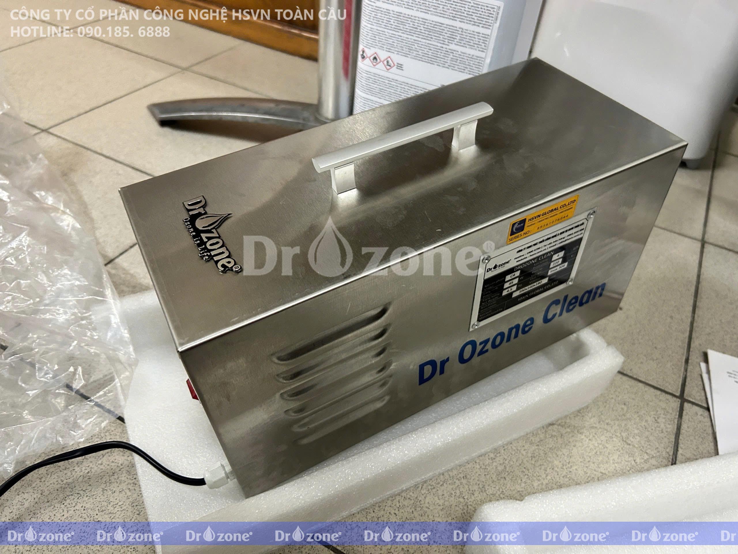 Cách máy ozone khử mùi xách tay hoạt động 4 Hình minh họa