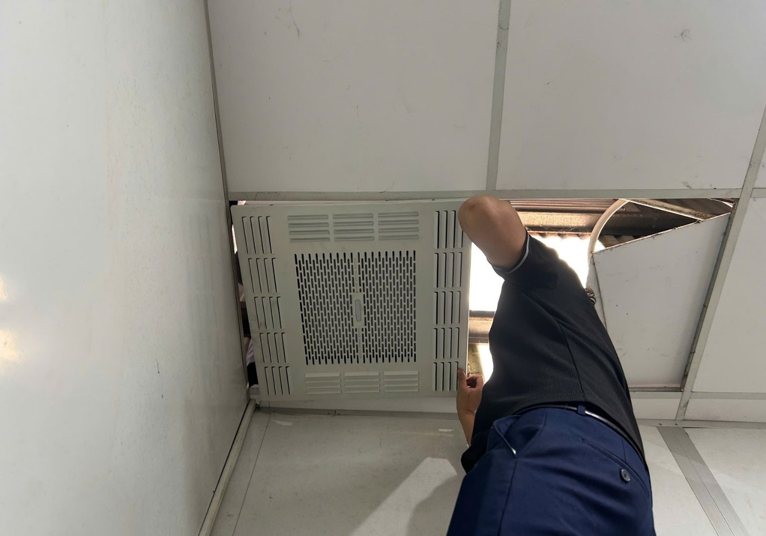 Vận hành và bảo trì máy lọc không khí trong trường học: Những điều cần lưu ý