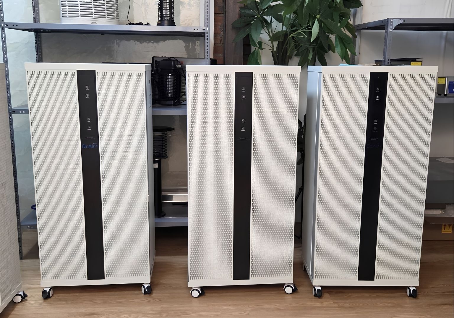 Top 3 máy lọc không khí công suất lớn dùng cho trường học đảm bảo môi trường giảng dạy trong lành 2 Dr.Air DF-150 Plus – Phương án linh hoạt cho nhiều khu vực